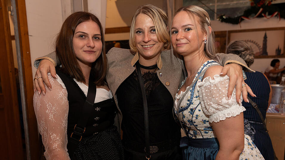 Die Partybilder vom Freitag, 11. August 2023, aus dem Festzelt Greindl. Die Partybilder vom Freitag, 11. August 2023, aus dem Festzelt Greindl.