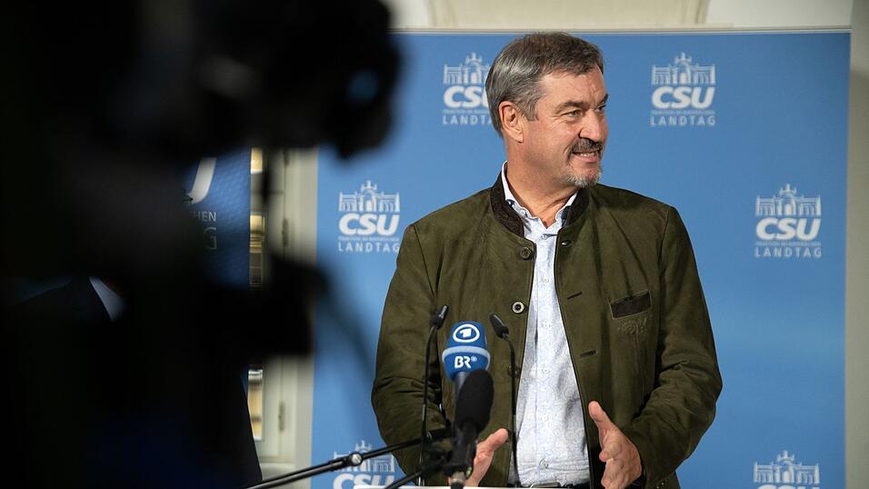 CSU-Chef Söder sagt einmal mehr der AfD den Kampf an - in Umfragen liegt die Partei inzwischen bereits vor der Union. CSU-Chef Söder sagt einmal mehr der AfD den Kampf an - in Umfragen liegt die Partei inzwischen bereits vor der Union.