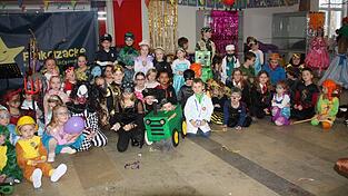 Bei der Maskenpr&auml;mierung hatte die Jury eine schwere Aufgabe.