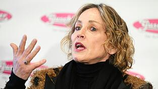 Stone wird am Opernball eine Valentino-Robe tragen.