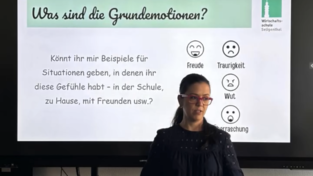 An der Wirtschaftsschule soll nicht nur gelernt werden, sondern auch auf die Situation der Sch&uuml;ler eingegangen werden. Foto: