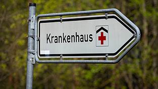 Die von der Ampel-Koalition aufs Gleis gesetzte Krankenhausreform, die medizinische Leistungen bündeln und verbessern soll, wird an vielen Einzelpunkten noch einmal nachgebessert.