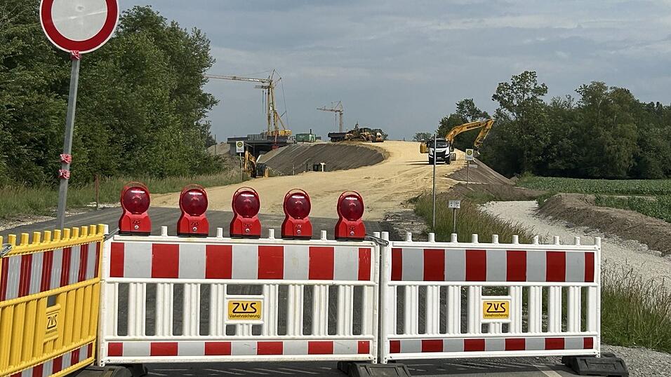Noch bis Oktober bleibt die Bundesstra&szlig;e gesperrt.