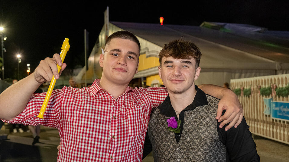 Die Partybilder vom Sonntag, 13. August 2023, aus dem Festzelt Reisinger. Die Partybilder vom Sonntag, 13. August 2023, aus dem Festzelt Reisinger.