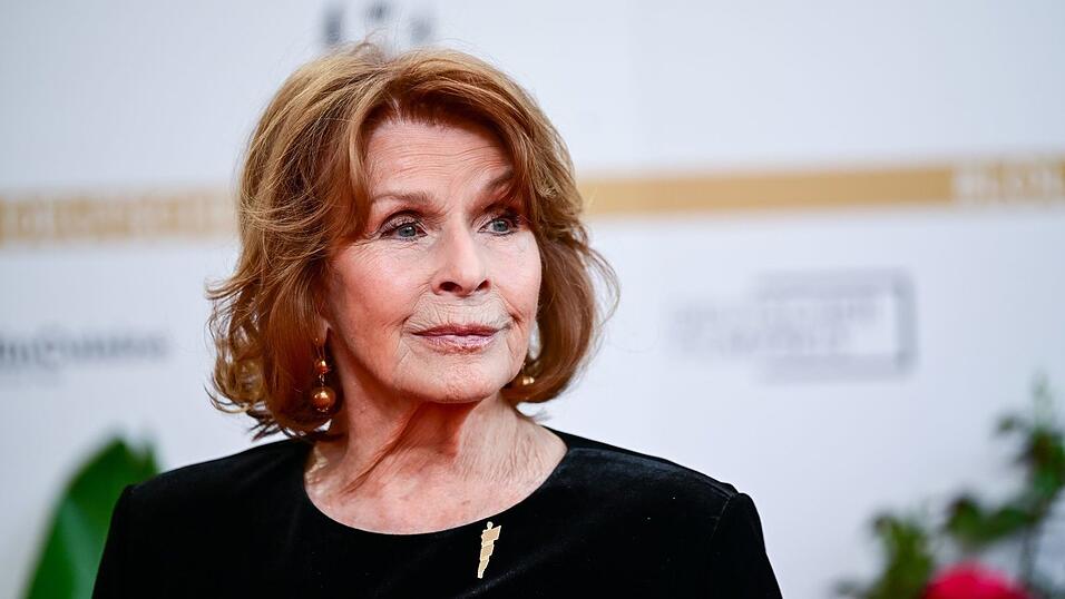 Um Senta Berger für die Serie zu gewinnen, musste Regisseur Helmut Dietl sie erst überzeugen. (Archivbild) Um Senta Berger für die Serie zu gewinnen, musste Regisseur Helmut Dietl sie erst überzeugen. (Archivbild)