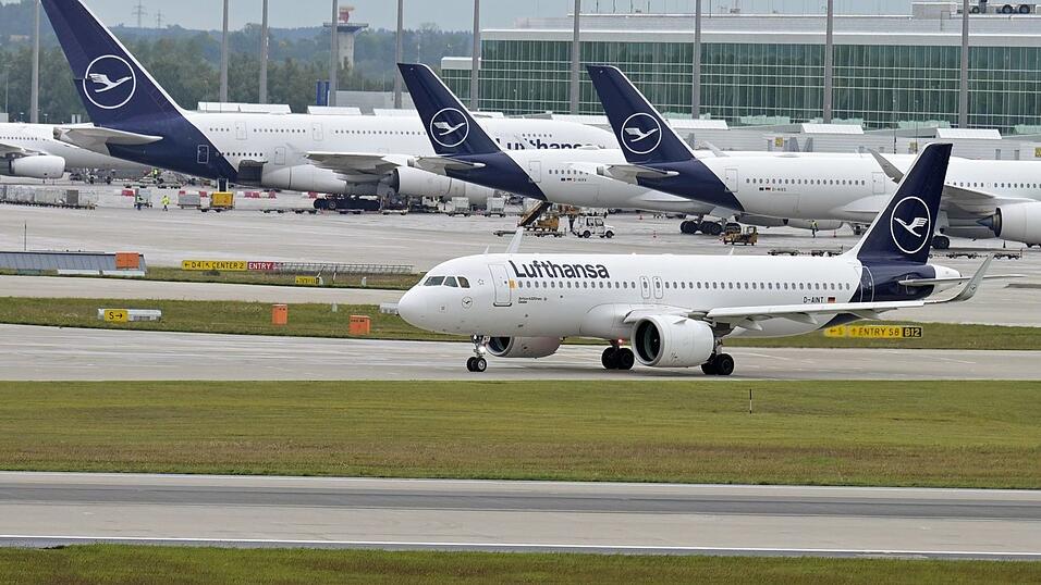 Lufthansa fertigt ab sofort einen Teil ihrer Flugzeuge in München selbst ab. Lufthansa fertigt ab sofort einen Teil ihrer Flugzeuge in München selbst ab.