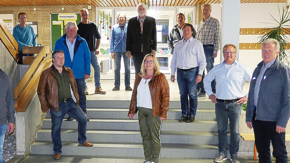 Der Gemeinderat in seiner bisherigen Zusammensetzung traf sich zur letzten Sitzung der Legislaturperiode in der Aula. Der Gemeinderat in seiner bisherigen Zusammensetzung traf sich zur letzten Sitzung der Legislaturperiode in der Aula.