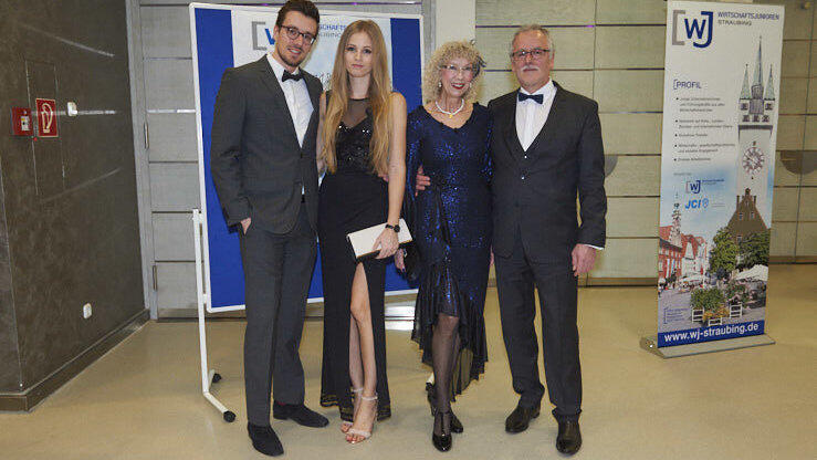 Feiern k&ouml;nnen sie, die Wirtschaftsjunioren - hier ist der Beweis!