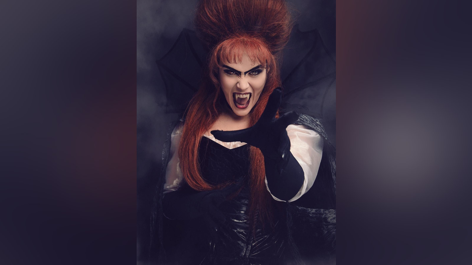 Anja Backus in ihrer Rolle als Magda.