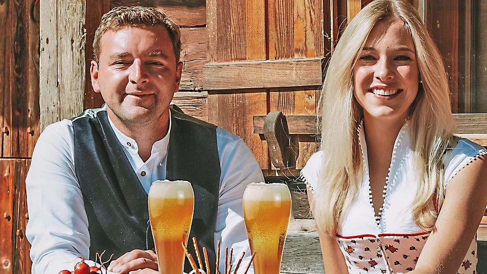 Haben gut lachen: Franz Widmann junior und seine Frau Sina werden bei der Fr&uuml;hjahrsdult das zweite Festzelt bespielen.