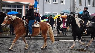 Der Regen konnte die Stimmung der Reiter nicht trüben.