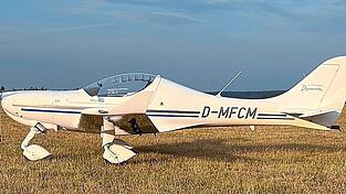 Mit einer neuen Aerospool WT9 Dynamic steht dem Fliegerclub Moosburg ab sofort ein modernes Ultraleichtflugzeug mit 160 PS starkem Rotax-916iS-Motor zur Verfügung. Mit einer neuen Aerospool WT9 Dynamic steht dem Fliegerclub Moosburg ab sofort ein modernes Ultraleichtflugzeug mit 160 PS starkem Rotax-916iS-Motor zur Verfügung.
