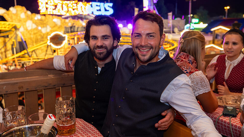 Die Partybilder vom Freitag, 9. August 2024, aus dem Festzelt Kr&ouml;nner.