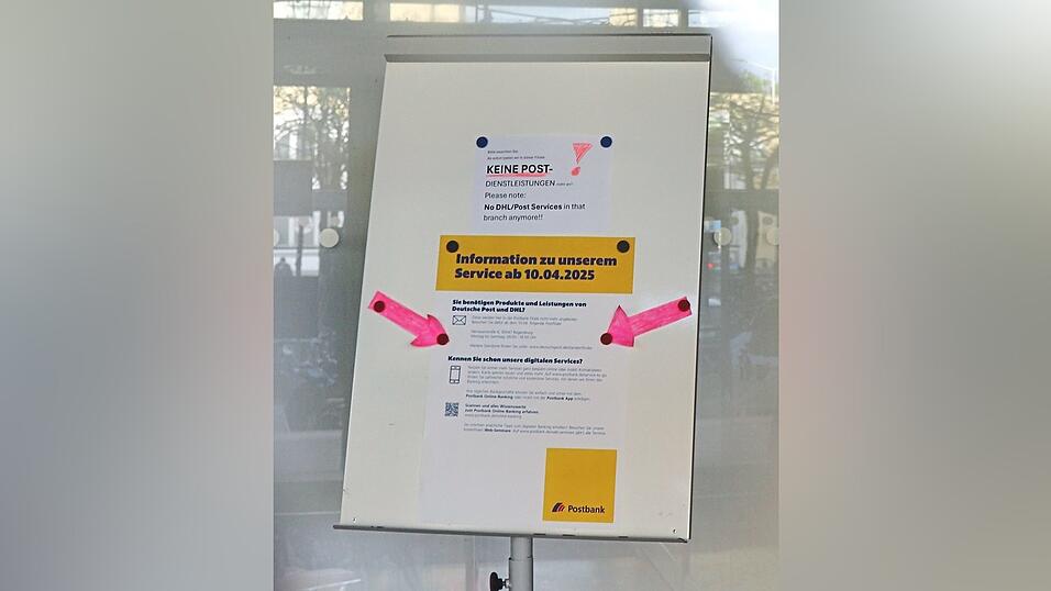 So manche Kunden dürften überrascht gewesen sein, auf einem Hinweisschild zu lesen, dass sie sich nun mit ihren Post-Anliegen an andere Stellen wenden müssen. So manche Kunden dürften überrascht gewesen sein, auf einem Hinweisschild zu lesen, dass sie sich nun mit ihren Post-Anliegen an andere Stellen wenden müssen.