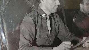 Der Kommandant der Milit&auml;rregierung in Mainburg, Captain Wyman Wickersham.