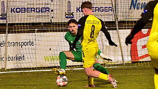 Erstmals in dieser Saison erfolgreich: Simon Sedlaczek traf beim 3:0-Heimsieg der DJK Vilzing gegen Wacker Burghausen und &uuml;berzeugte in ungewohnter Rolle.