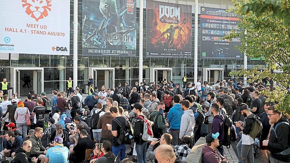 Online statt offline: Menschenmassen gab es dieses Jahr bei derGamescom keine. Die Veranstaltung konnte nur virtuell stattfinden. Die Organisatoren sind aber zufrieden. Foto: Oliver Berg/dpa Online statt offline: Menschenmassen gab es dieses Jahr bei derGamescom keine. Die Veranstaltung konnte nur virtuell stattfinden. Die Organisatoren sind aber zufrieden. Foto: Oliver Berg/dpa
