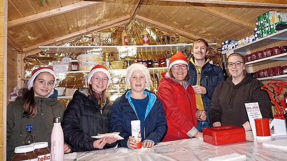 Zum ersten Mal beim Wiesenter Weihnachtsmarkt war die DLRG Wörth vertreten. Zum ersten Mal beim Wiesenter Weihnachtsmarkt war die DLRG Wörth vertreten.