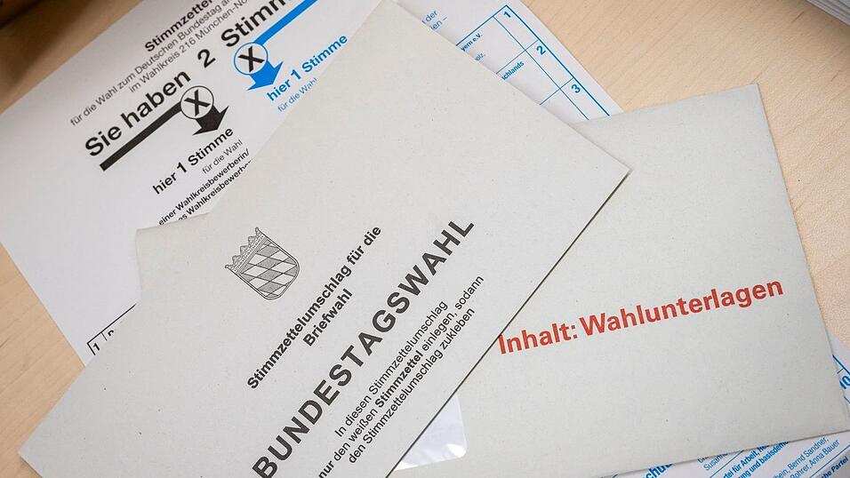Die CSU liegt in Bayern bei einer neuen Umfrage vor der Bundestagswahl weiter vorn. (Symbolfoto) Die CSU liegt in Bayern bei einer neuen Umfrage vor der Bundestagswahl weiter vorn. (Symbolfoto)