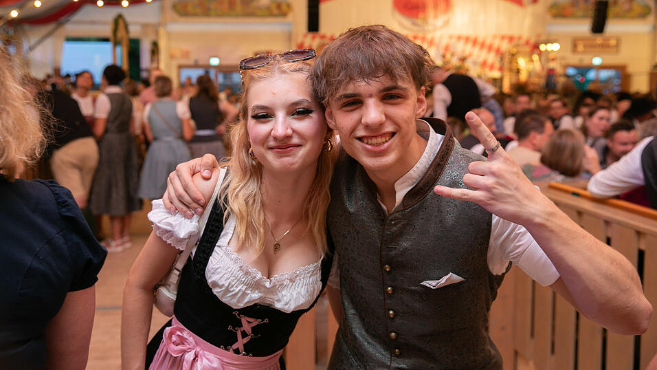 Die Partybilder vom Freitag, 8. August, aus dem Festzelt Greindl. Die Partybilder vom Freitag, 8. August, aus dem Festzelt Greindl.