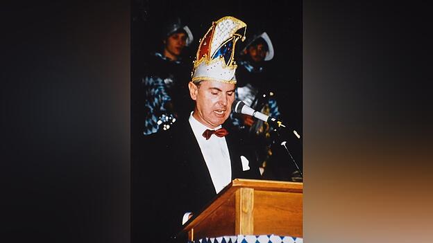 In den sp&auml;teren Jahren moderierte Bernhard Gr&uuml;nberger den Fasching in der Funktion als Hofmarschall.