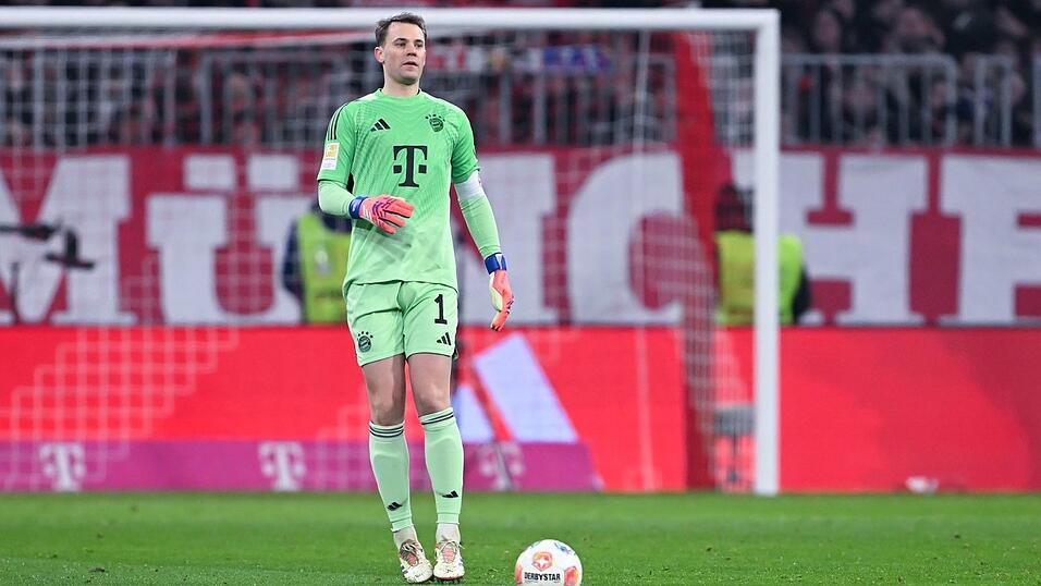 Für Bayern-Kapitän Manuel Neuer ist das Fußball-Jahr beendet. Für Bayern-Kapitän Manuel Neuer ist das Fußball-Jahr beendet.