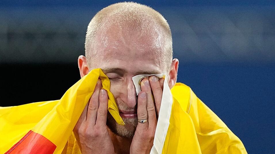 Von den Emotionen überwältigt: Florian Bremm. Von den Emotionen überwältigt: Florian Bremm.