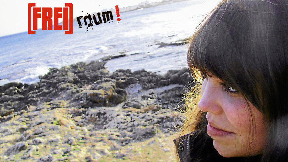 Sabine Heigl wohnt in Patersdorf und ist Fan der Band 'Bonaparte'. Sabine Heigl wohnt in Patersdorf und ist Fan der Band 'Bonaparte'.