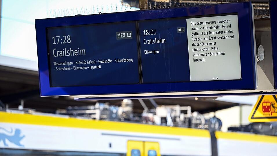 Wegen Schäden an Schienen war die Bahnstrecke zwischen Crailsheim und Aalen gesperrt. Wegen Schäden an Schienen war die Bahnstrecke zwischen Crailsheim und Aalen gesperrt.