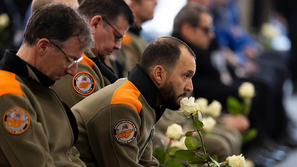 Auch für viele Retter war das Geschehen in Crans-Montana erschütternd. Auch für viele Retter war das Geschehen in Crans-Montana erschütternd.