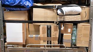 Auch das hohe Retourenaufkommen trägt dazu bei, dass die Paketmenge in Deutschland zuletzt gestiegen ist. Auch das hohe Retourenaufkommen trägt dazu bei, dass die Paketmenge in Deutschland zuletzt gestiegen ist.