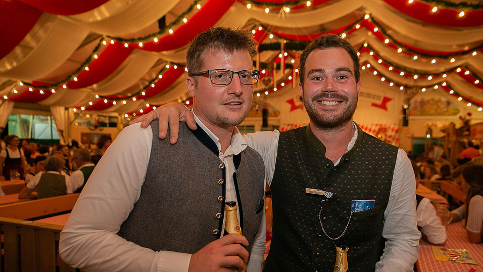 Die Partybilder von Sonntag, 21. August 2022, aus dem Festzelt Greindl.