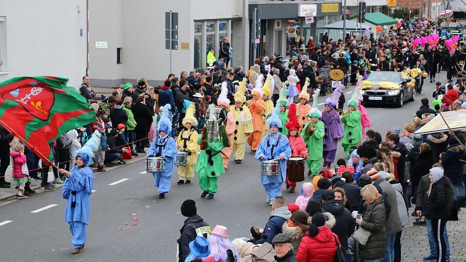 Die schönsten Bilder von den Faschingsumzügen in Bogen aus den vergangenen Jahren Die schönsten Bilder von den Faschingsumzügen in Bogen aus den vergangenen Jahren