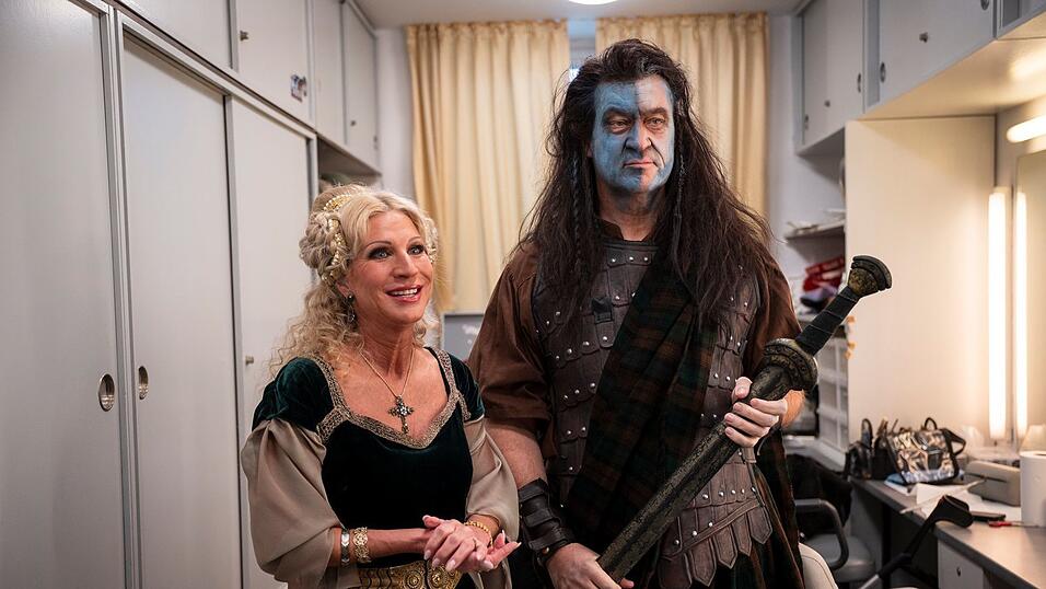 Wie aus dem Mittelalter: Markus &laquo;Braveheart&raquo; S&ouml;der und Karin &laquo;Prinzessin Isabella&raquo; Baum&uuml;ller-S&ouml;der.