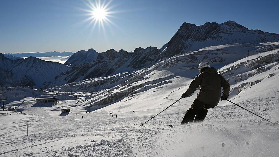 Auch auf der Zugspitze wird es teurer. (Archivbild) Auch auf der Zugspitze wird es teurer. (Archivbild)