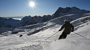 Auch auf der Zugspitze wird es teurer. (Archivbild)