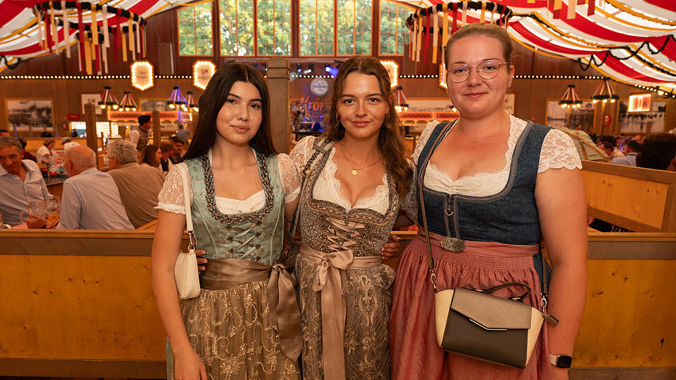 Die Partybilder vom Montag, 12. August 2024, aus dem Festzelt Kr&ouml;nner.