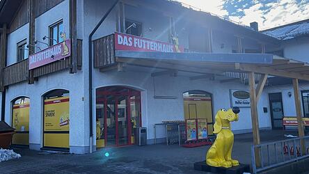 Elf Jahre gab es das Futterhaus in der Land-Au. Nun schlie&szlig;t es seine T&uuml;ren.