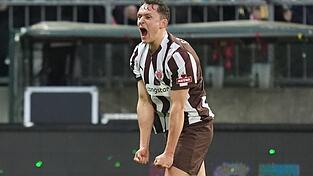 Große Freude: St. Paulis Martijn Kaars stellt gegen Heidenheim seine Torjäger-Qualitäten unter Beweis. Große Freude: St. Paulis Martijn Kaars stellt gegen Heidenheim seine Torjäger-Qualitäten unter Beweis.
