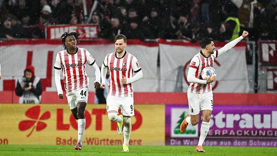 Freiburg bejubelt einen Heimsieg gegen Hamburg Freiburg bejubelt einen Heimsieg gegen Hamburg