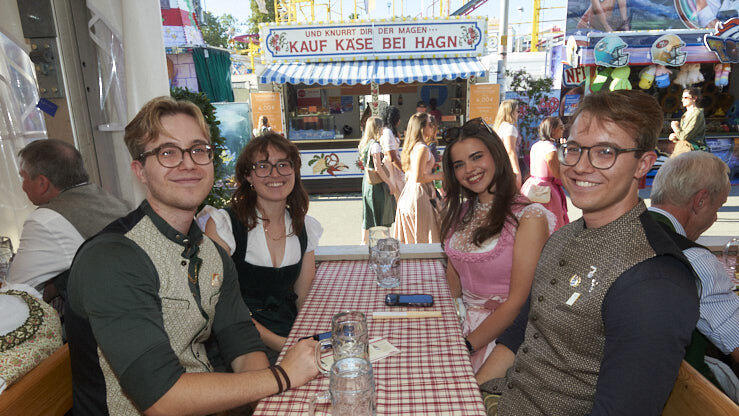 Die Partybilder vom Freitag, 14. August, aus dem Festzelt Lechner. Die Partybilder vom Freitag, 14. August, aus dem Festzelt Lechner.