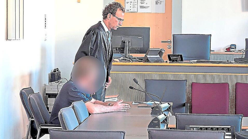 Weiterhin l&auml;uft am Landgericht Regensburg der Prozess gegen einen 30-J&auml;hrigen aus dem &ouml;stlichen Landkreis Regensburg, der mehrfach einen Buben missbraucht, vergewaltigt und dabei gefilmt haben soll.