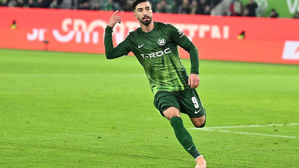 Mohamed Amoura jubelt