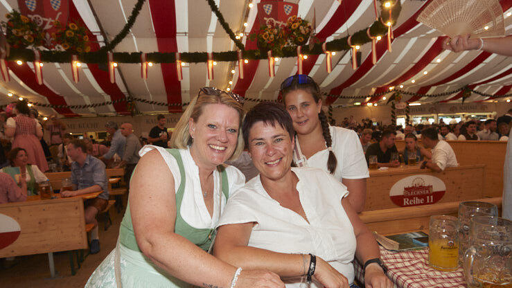 Die Partybilder vom Freitag, 15. August, aus dem Festzelt Lechner. Die Partybilder vom Freitag, 15. August, aus dem Festzelt Lechner.