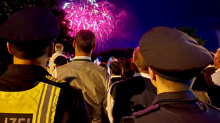 Die Polizei zieht auch im Jahr 2024 ein positives Fazit zum Gäubodenvolksfest. Die Polizei zieht auch im Jahr 2024 ein positives Fazit zum Gäubodenvolksfest.