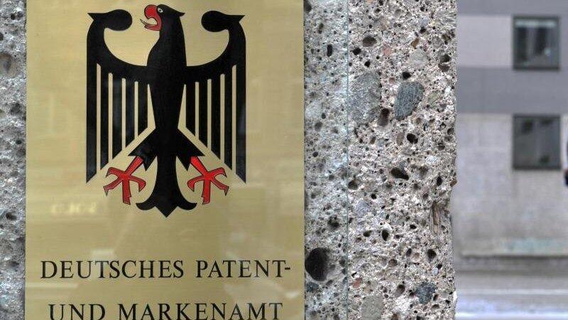 Das 'Geschäft' mit der Krise: Vor allem in Europa wurden in letzter Zeit zahlreiche Marken mit Bezug zu Corona angemeldet. Das 'Geschäft' mit der Krise: Vor allem in Europa wurden in letzter Zeit zahlreiche Marken mit Bezug zu Corona angemeldet.