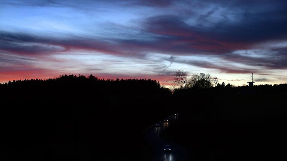 Nach Nebelauflösung wird ein trockener Tag in Bayern erwartet. (Archivbild)