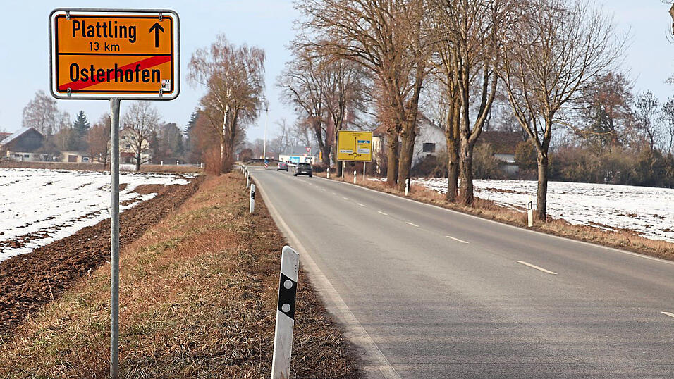 Erst m&uuml;ssen die B&auml;ume gerodet werden, dann wird die Strecke ab Montag, 23. Februar f&uuml;r voraussichtlich neun Wochen gesperrt.