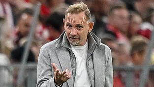 Union-Trainer Mauro Lustrinelli verließ die Arena enttäuscht. Union-Trainer Mauro Lustrinelli verließ die Arena enttäuscht.