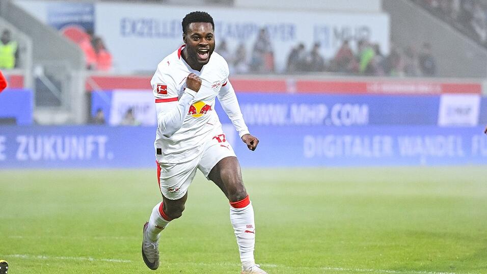 Ridle Baku (RB Leipzig) jubelt nach seinem Tor zum 0:1 in Heidenheim.